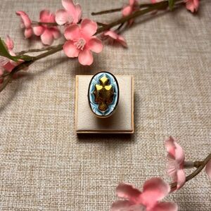 Size 6.5 | Vintage Blue, White, and Gold Oval Ring with Victorian Floral Inlay